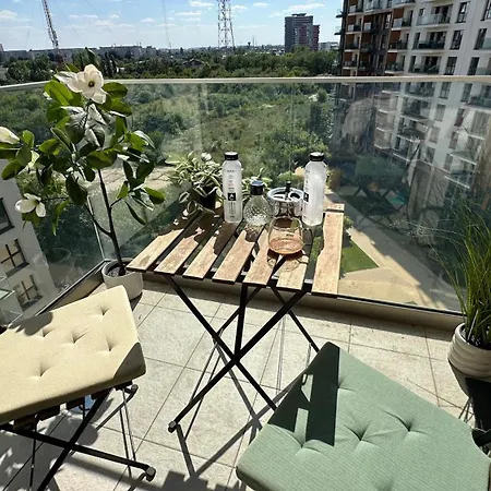 Modern Apartment Near Romexpo With Private Parking And Garden View-2